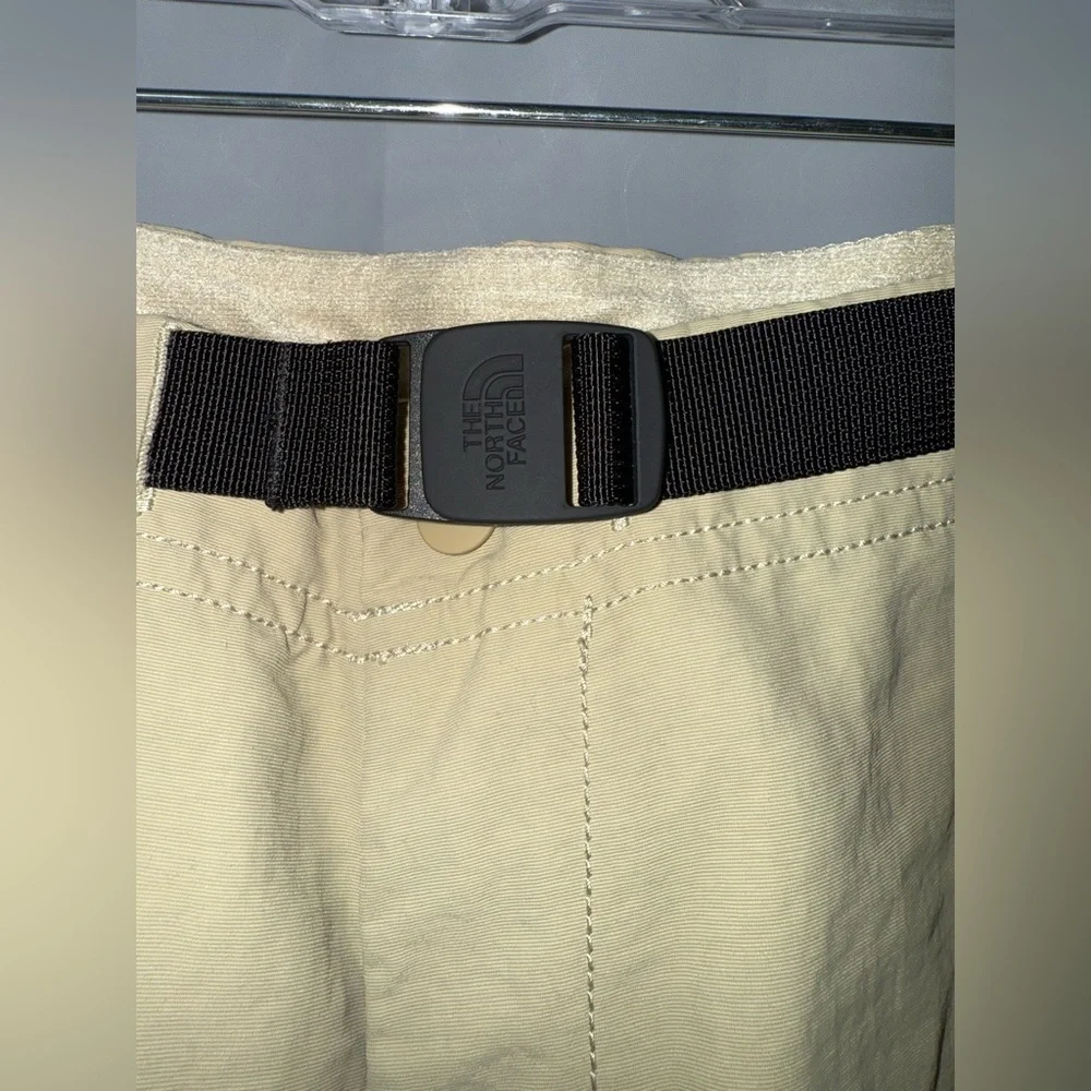 The North Face Adult Mens Convertible Pant Shorts 34 Tan Khaki Belted Outdoor